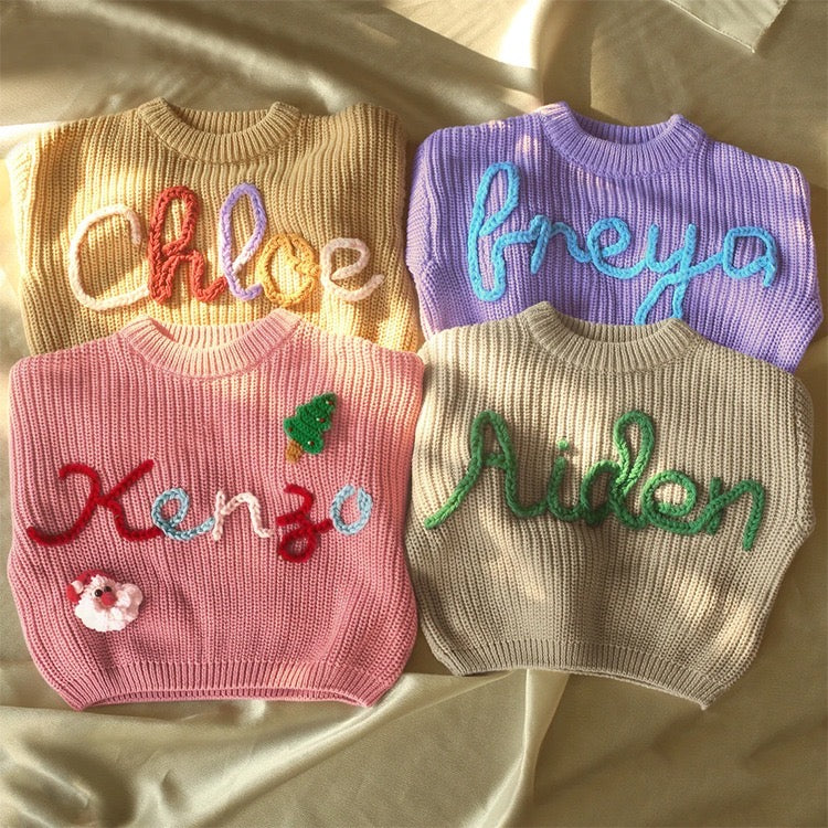 赤ちゃんの名前のセーター·刺繍された名前のニットセーター·赤ちゃんシャワーの贈り物 - Fallook