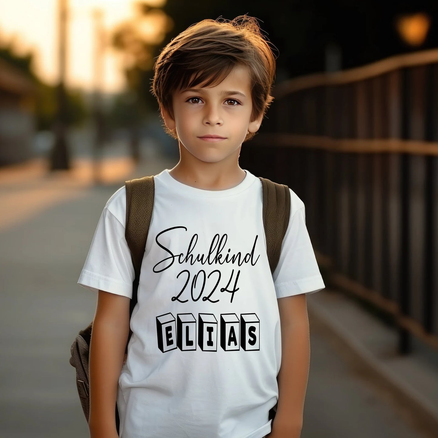 パーソナライズされたTシャツスクールチャイルド2024 入園祝し Schulkind - Fallook