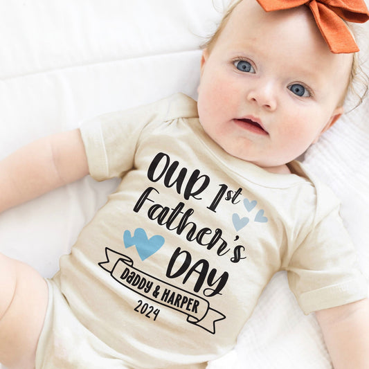 Our First Father's Day-父の日 パーソナライズされたベビーワンジー 愛 - Fallook