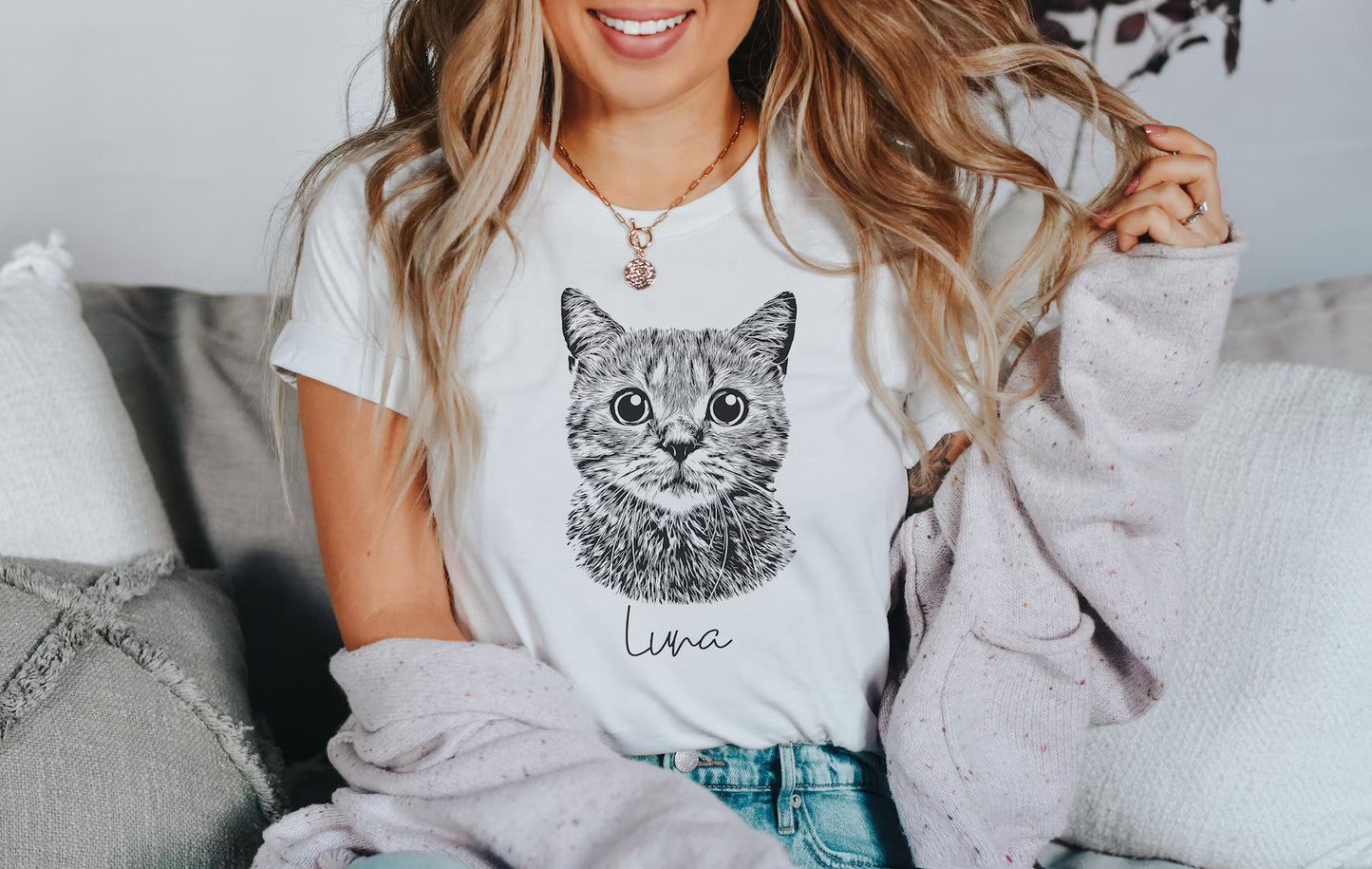印絵 ペットの写真と名前入り カスタムTシャツ 大きな図案 「Black&White」