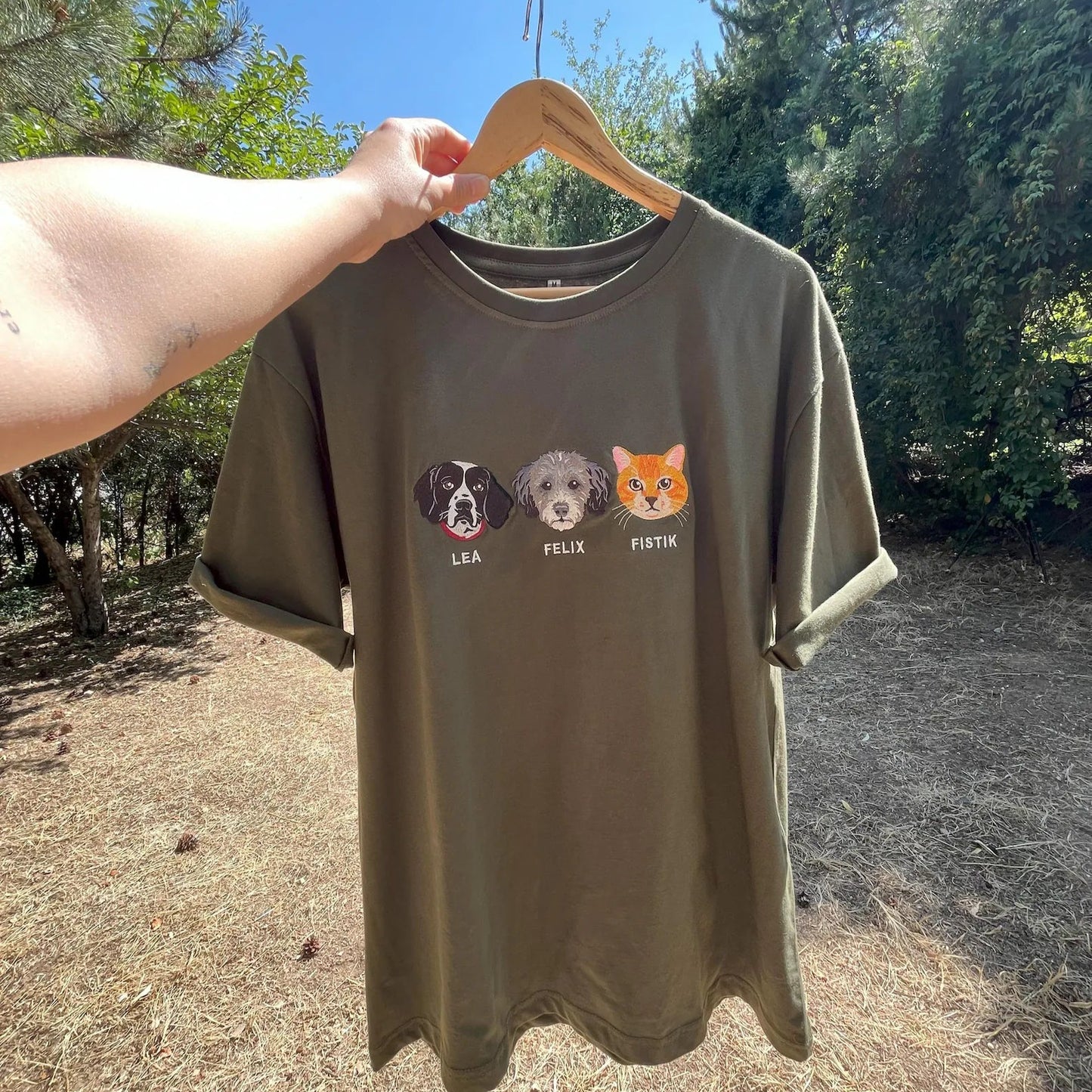 New Arrival! 刺繍 写真オーダーメイドTシャツ 愛犬・愛猫ペット 真ん中