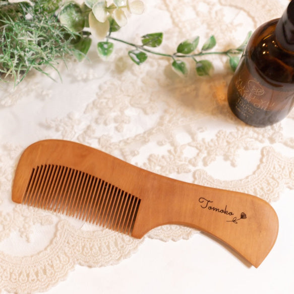 【名入れ】無添加ゆず/あんずオイル漬け 桃の木櫛 つげ櫛 - Fallook