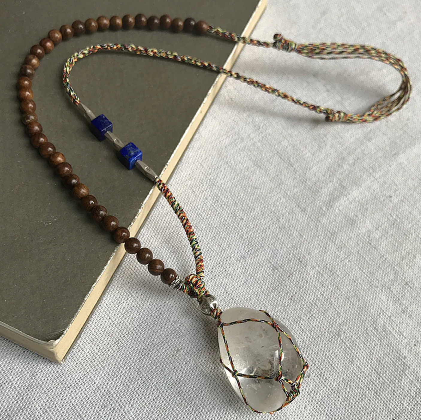 Kailash Energy Essence 石英のペンダントとラピスラズリと純銀です