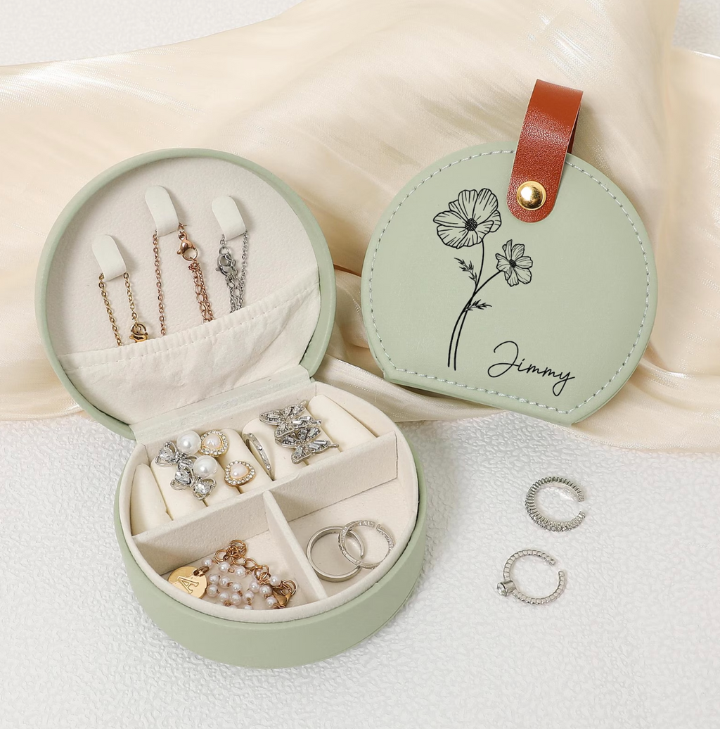 新作です!名入れ誕生花 アクセサリー収納ボックス♬  花かご型です シンプルフラワー