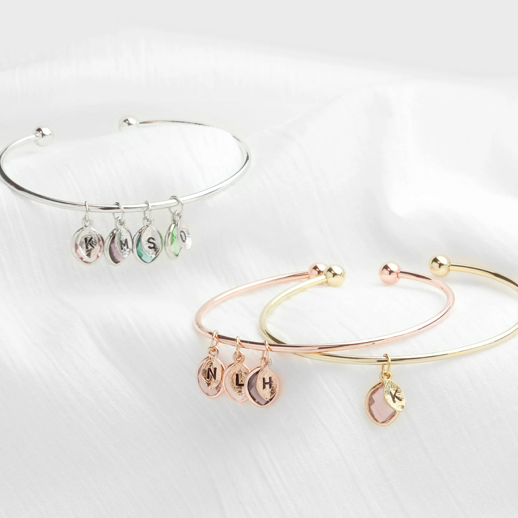 Birth Stone 彼女とお母さんのためにパーソナライズされた誕生石のブレスレット