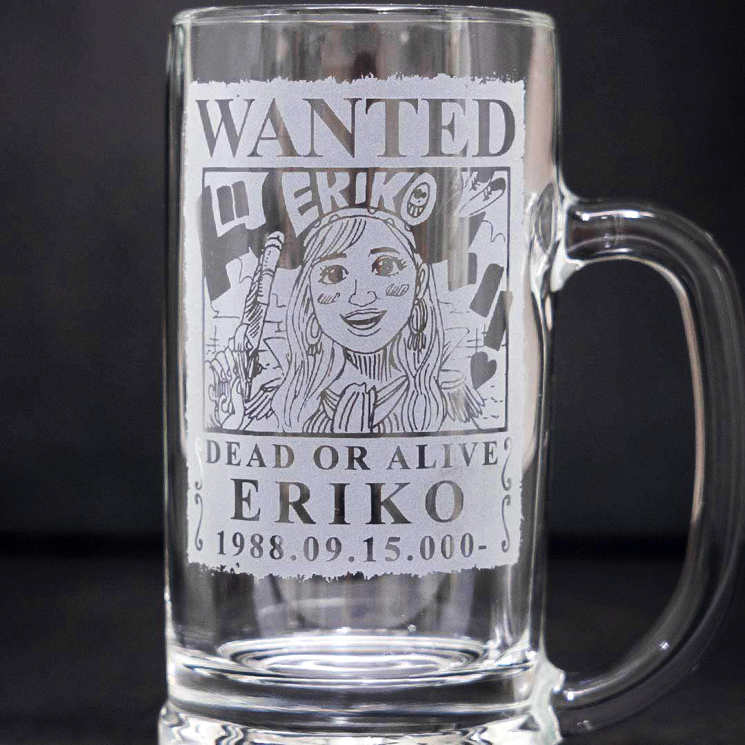 あなたも海賊王に！　海賊風 似顔絵 名入れ 彫刻 ビールジョッキ