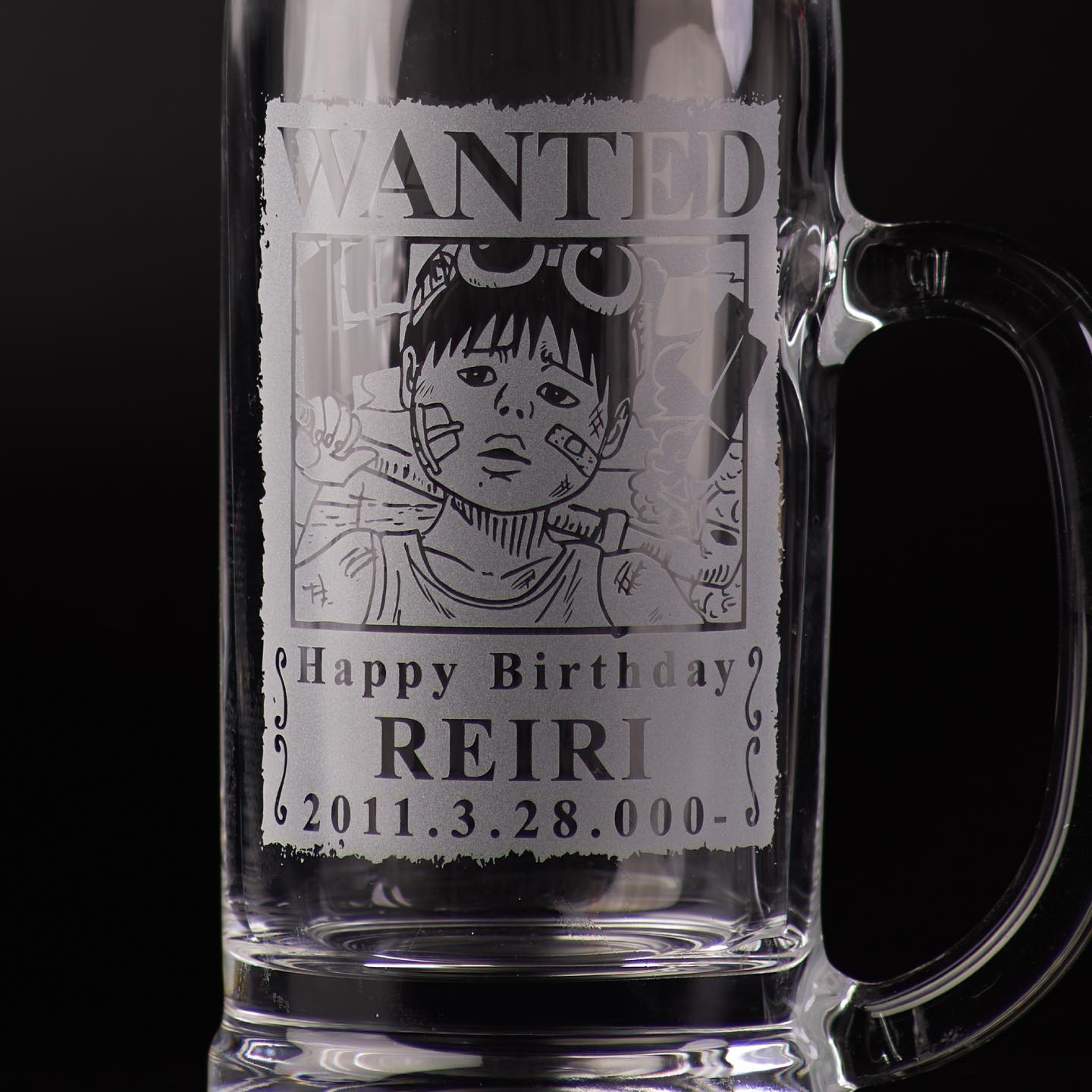 あなたも海賊王に！　海賊風 似顔絵 名入れ 彫刻 ビールジョッキ