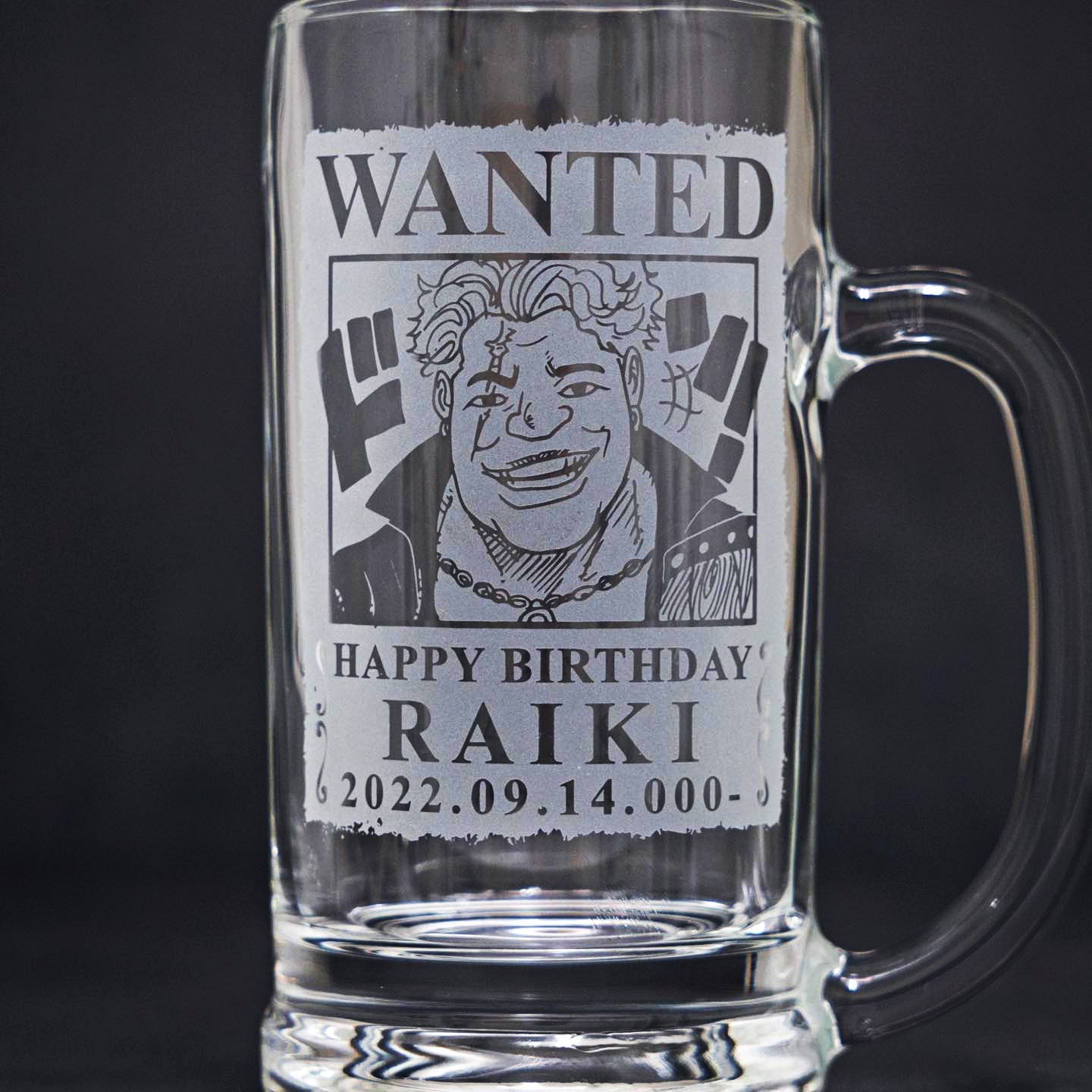 あなたも海賊王に！　海賊風 似顔絵 名入れ 彫刻 ビールジョッキ