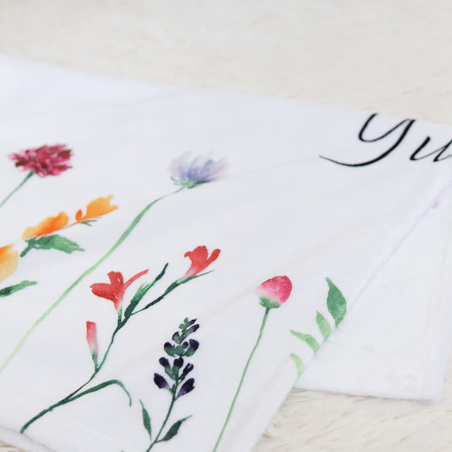 名前入パーソナライズされたフラワーマルチシリーズブランケット - Fallook