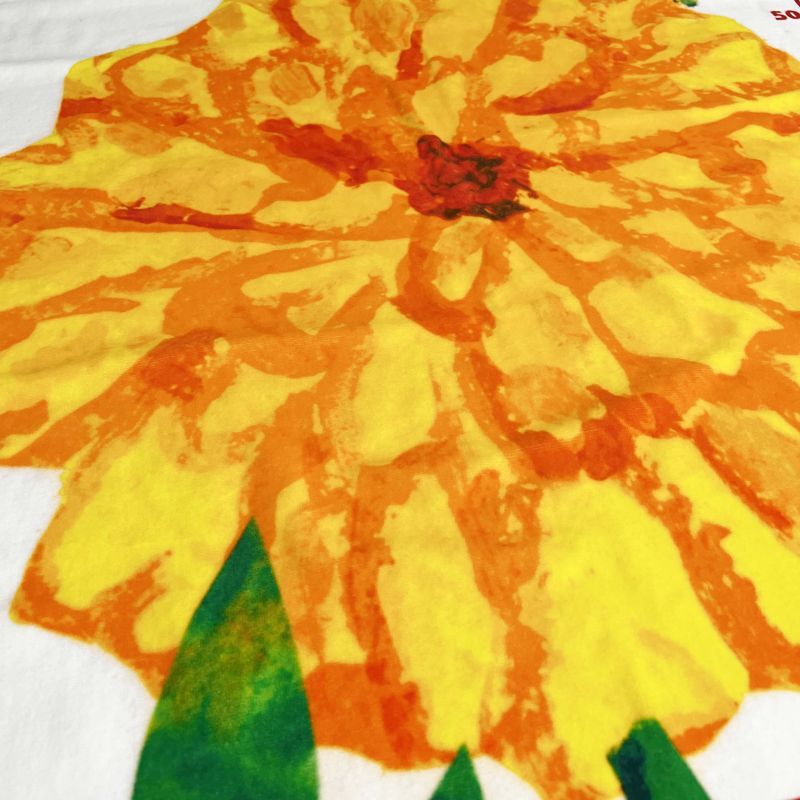 絵本テイストが大人気です!名前入りの絵本柄ブランケットです｜黄色い花 - Fallook