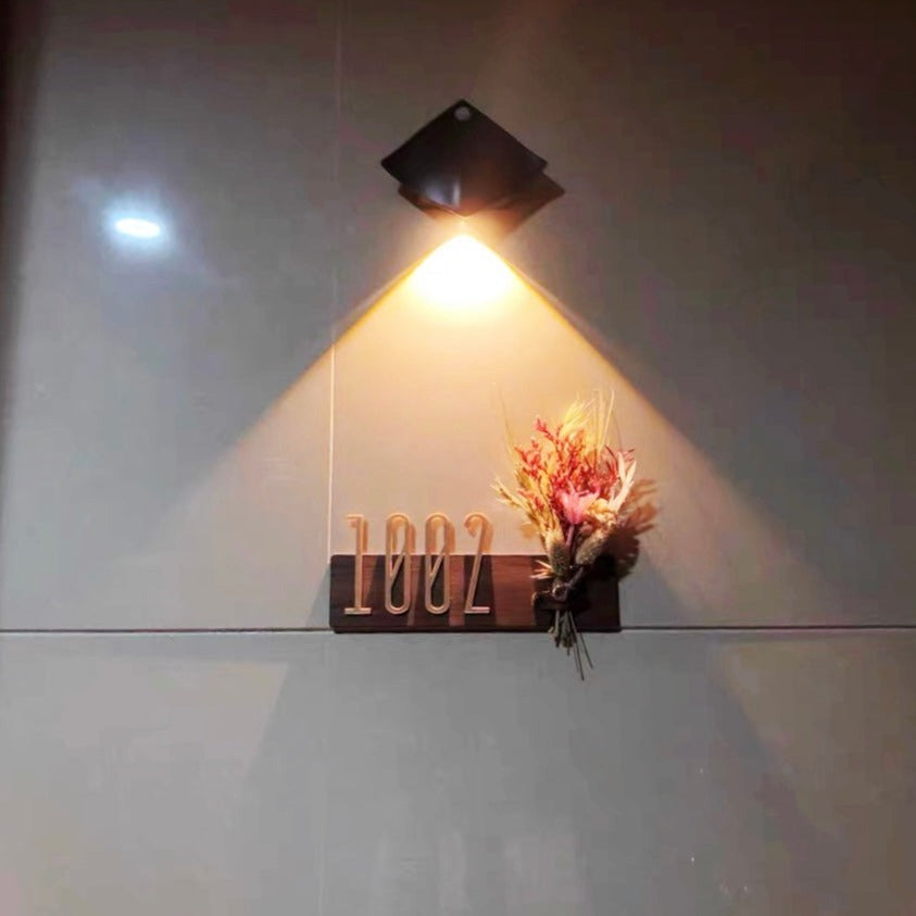 NEW ARRIVAL! カスタマイズされた無垢材の三次元家番号 - Fallook