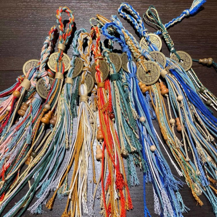 西藏風手編みスマホストラップ 伝統とファッションの融合