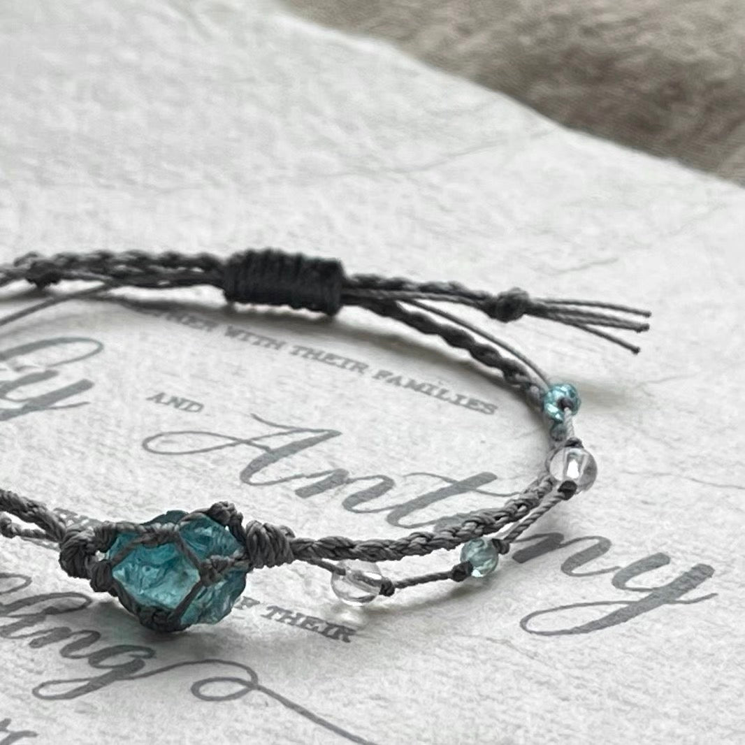 純粋な手編み天然ブルーアパタイトクリスタル原石パワーブレスレット