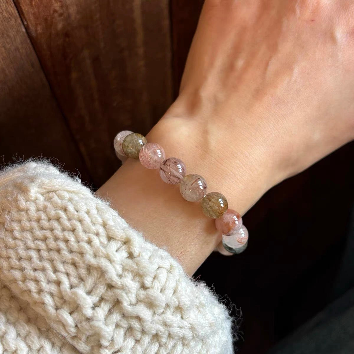 「春夏新作」手作りビーズ天然色水晶の手串