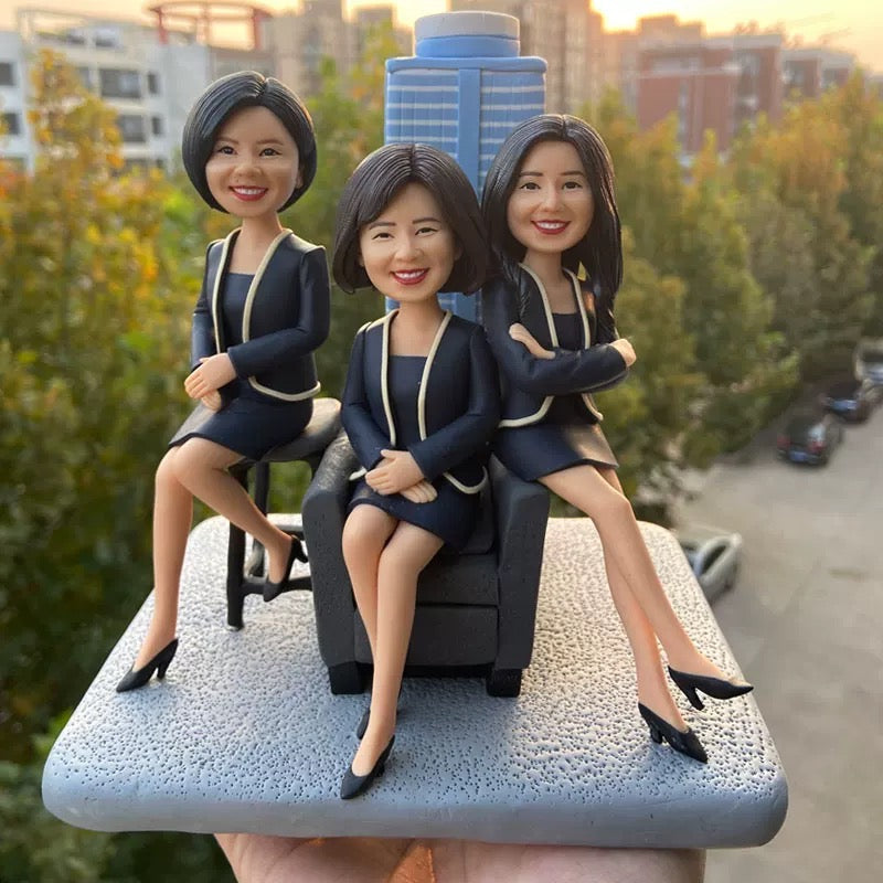 【オーダーメイド】お写真から作るオリジナル立体似顔絵フィギュア 🎵アイドル🎵俳優🎵自分そっ クレイ彫刻でくり人形🎵フィギア人形🎵粘土　制作依頼　小ロット クレイ彫刻です