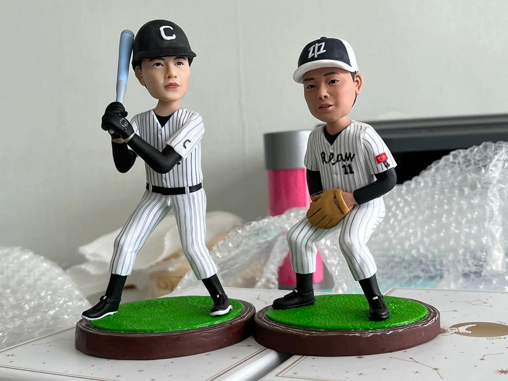 【オーダーメイド】お写真から作るオリジナル立体似顔絵フィギュア 🎵アイドル🎵俳優🎵自分そっ クレイ彫刻でくり人形🎵フィギア人形🎵粘土　制作依頼　小ロット クレイ彫刻です