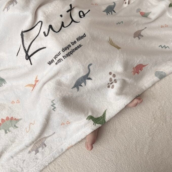 出産祝いに名前入り大判ブランケット★恐竜コレクション★ - Fallook