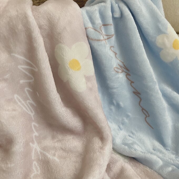 出産祝いに名前入り大判ブランケット★花柄（全2色）★ - Fallook