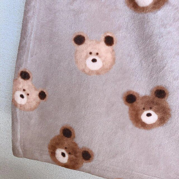 出産祝い 名前入り くまの毛布です ふわくまくまくま×くすみブラウン 誕生日メッセージ付きです - Fallook