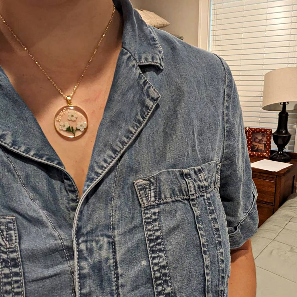 本当の乾燥誕生月の花のネックレス