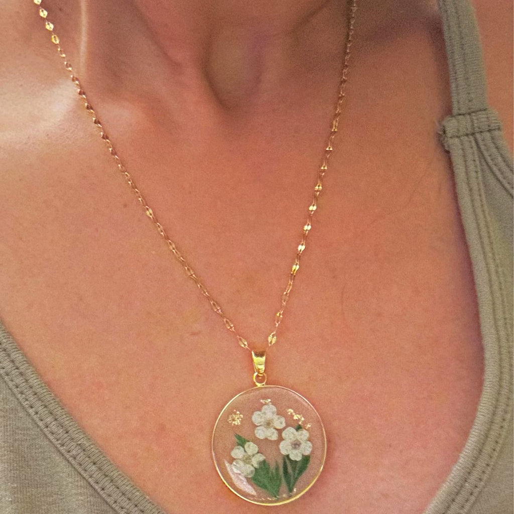 本当の乾燥誕生月の花のネックレス