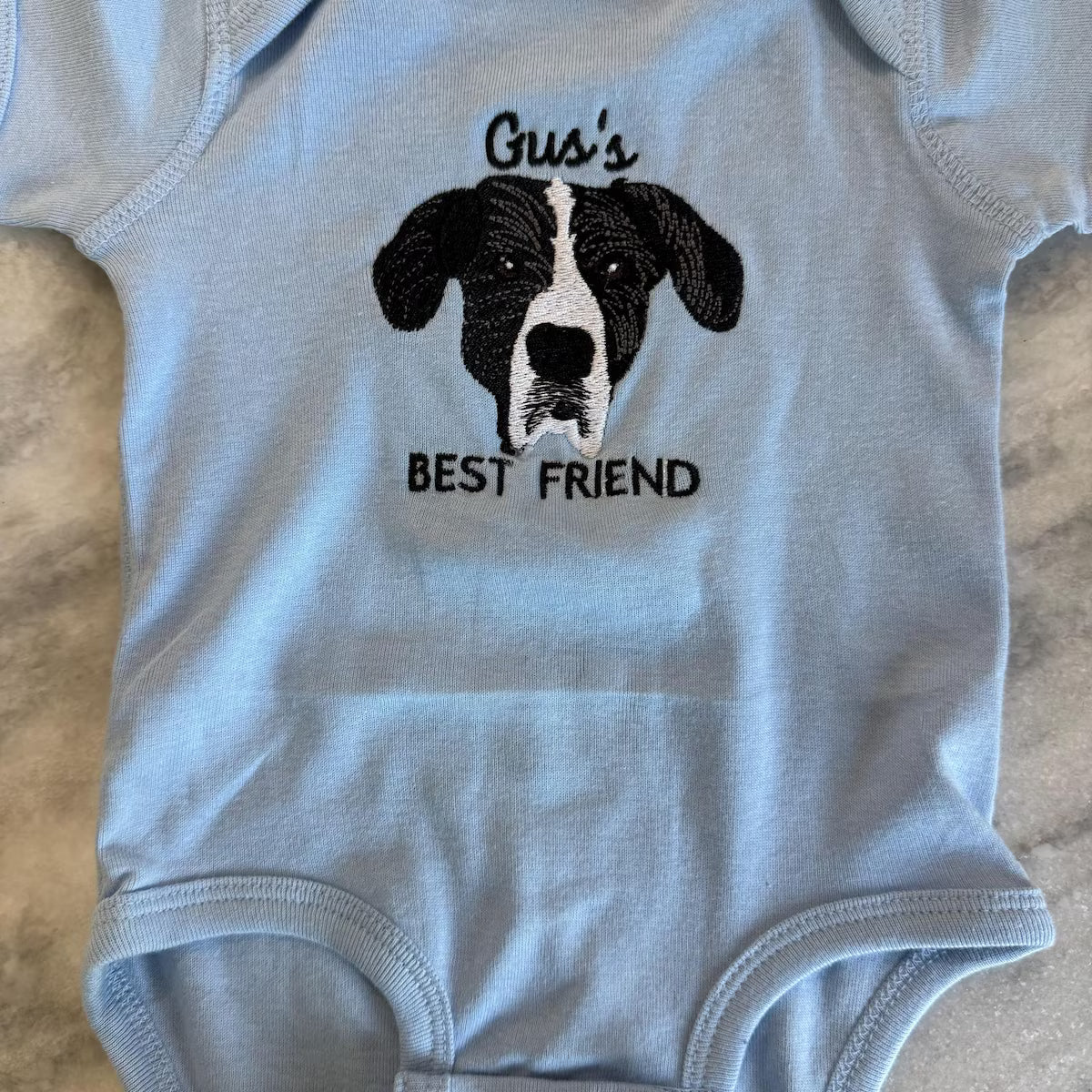 Shop style baby clothes/rompers with names on them