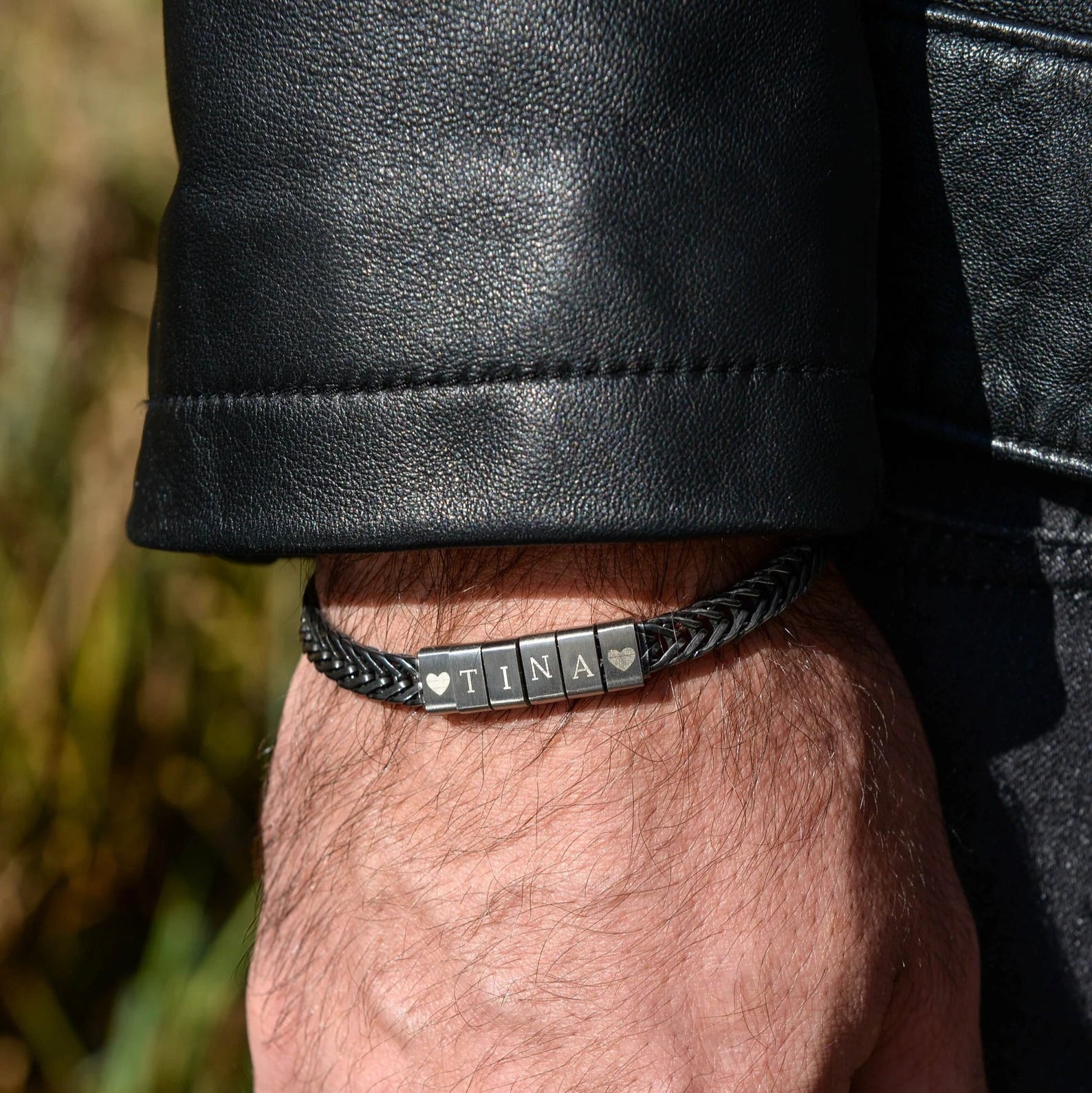 父の日 刻印入りファミリーネームパパ用ゴールドブレスレット