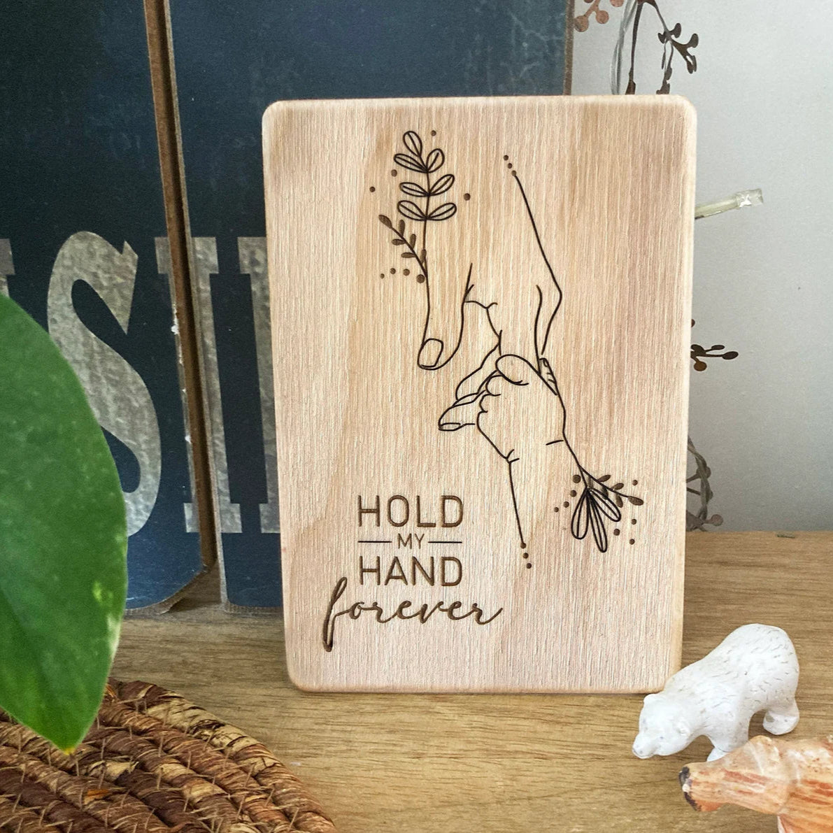 【木製名前札】「Hold My Hand Forever」の木製デコ