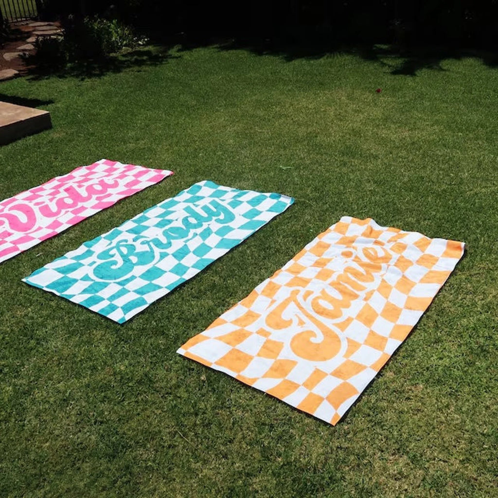 オリジナル名前入りビーチタオル ♪  碁盤目風です