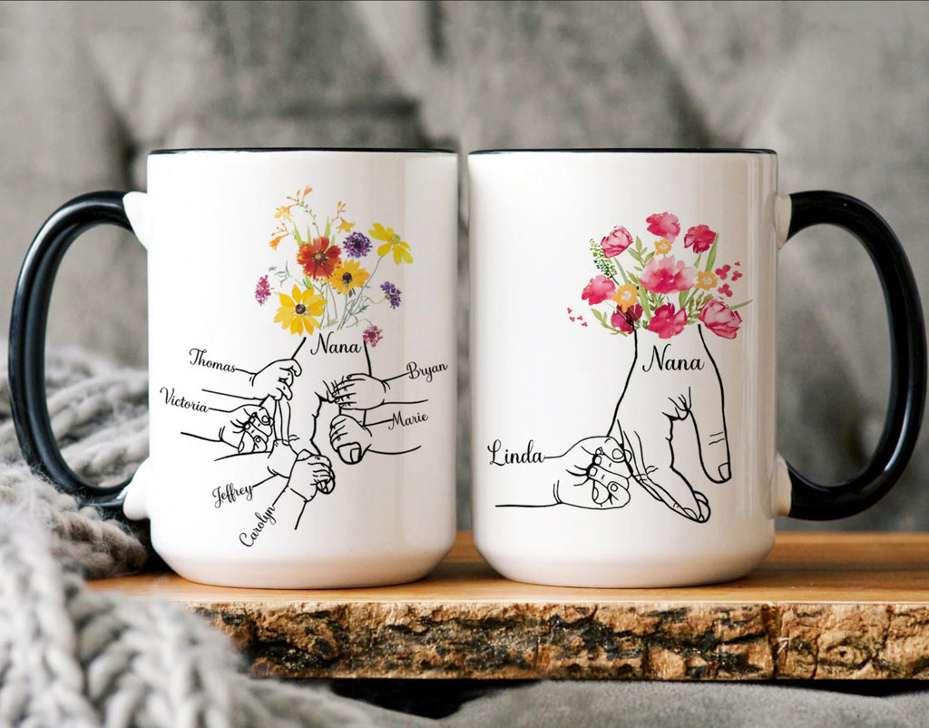 自分たちの手をつないでいる子供を抱くカスタムマグ（母親・祖母向け） - Fallook