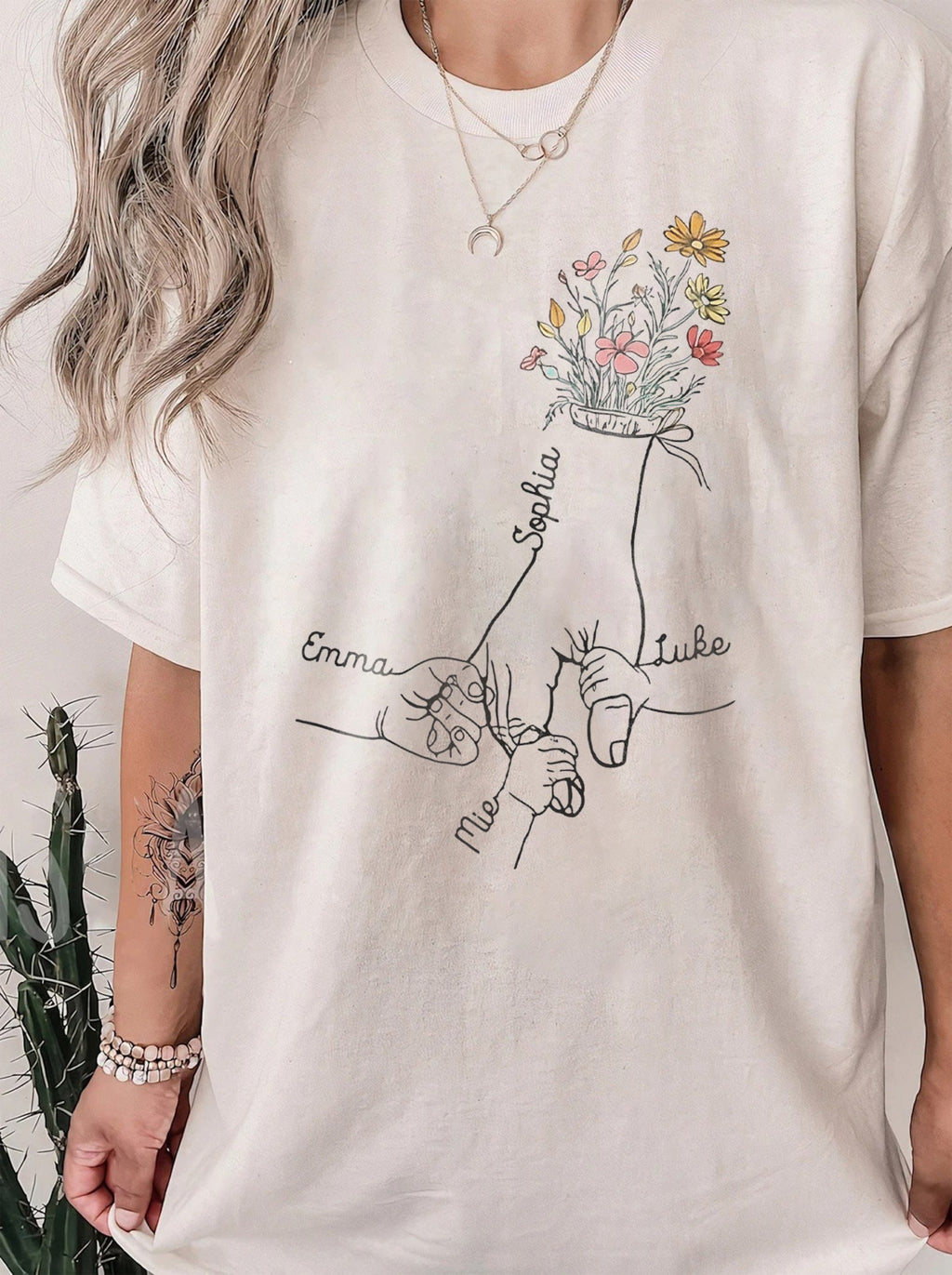 子供の手をつなぐ名前入りカスタムTシャツ - Fallook