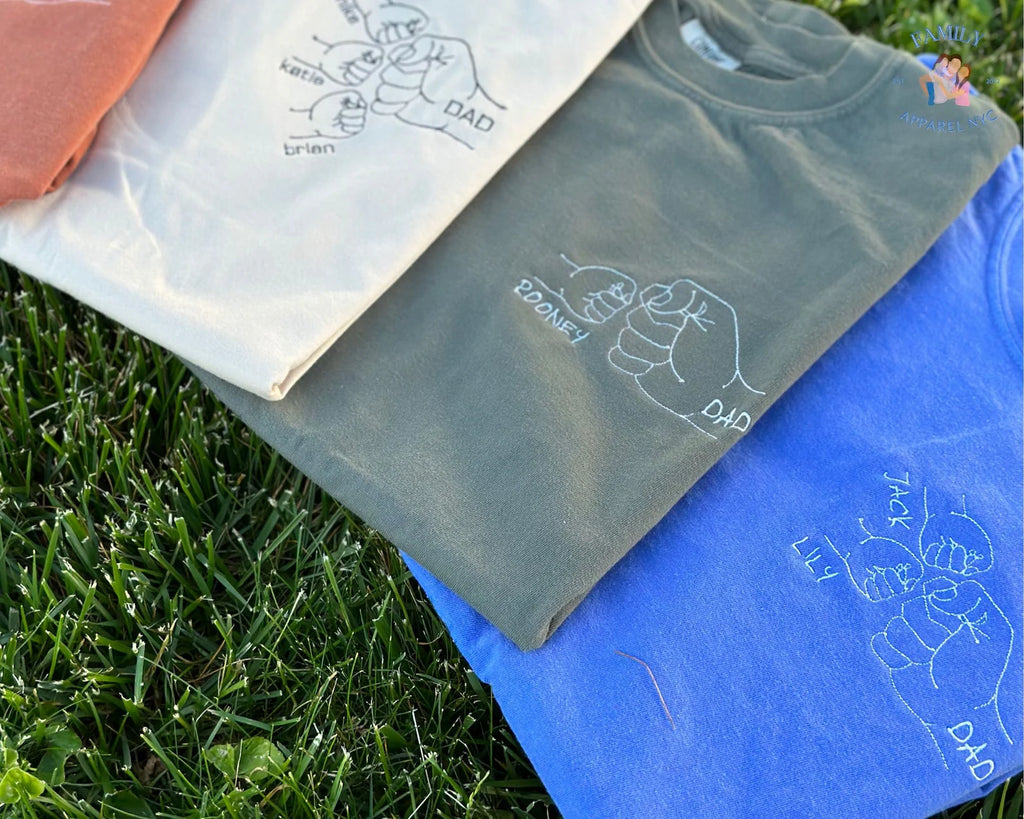 子供たちの名前入り パパ用のカスタム刺繍「フィストバンプシャツ」