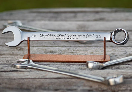 パーソナライズされたレンチ カスタム彫刻スパナ パパへの最高の贈り物 パーソナライズされた工具 彫刻されたレンチ