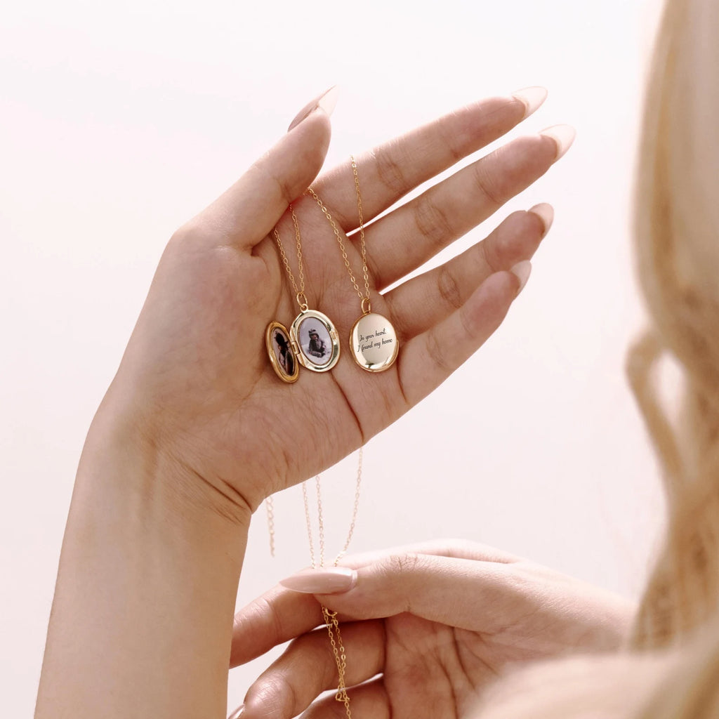 写真入りのロケットネックレス  母の日ギフトネックレス