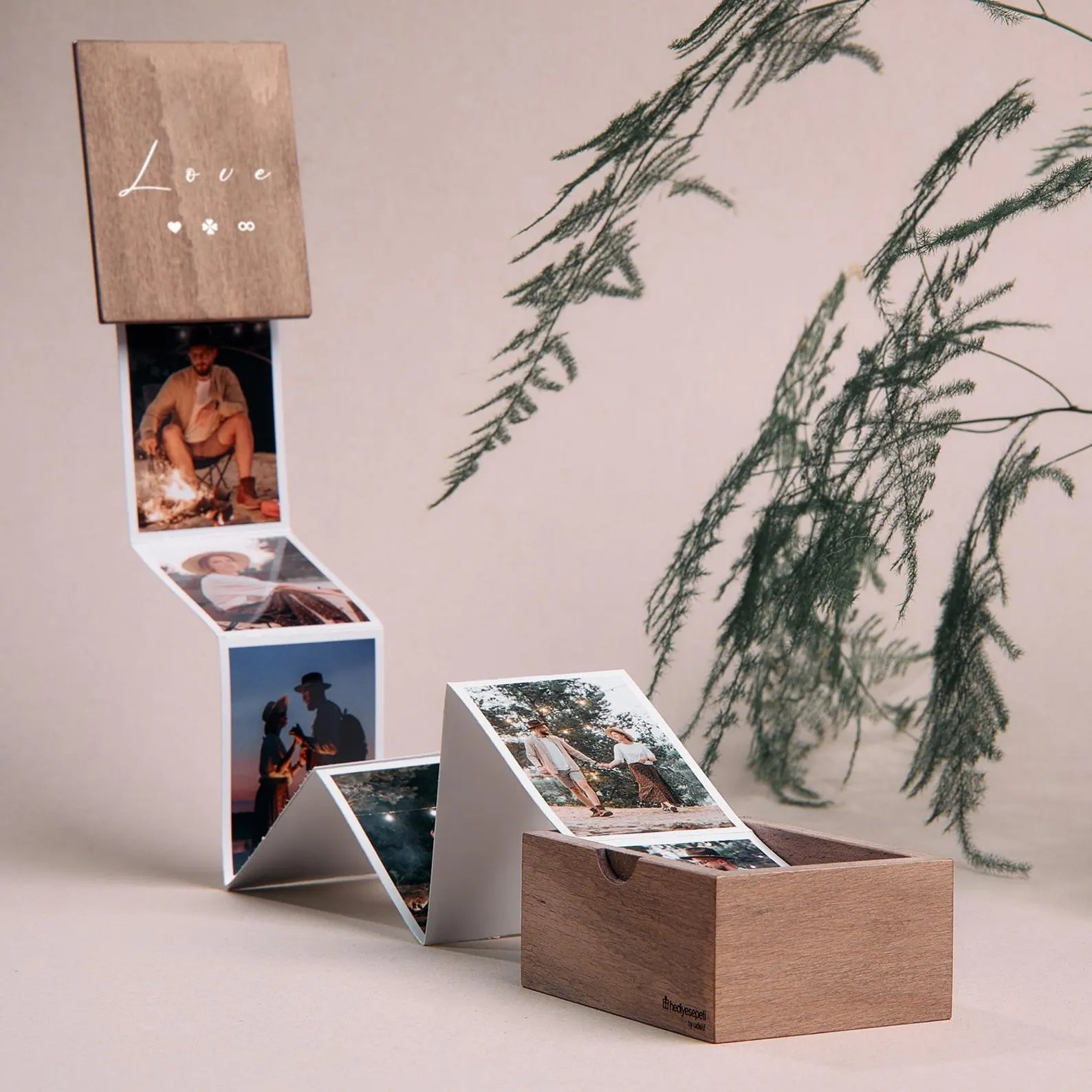 オーダーメイド 木製 写真入り フォトケース 名入れ 日付き バレンタイン カップル プレゼント