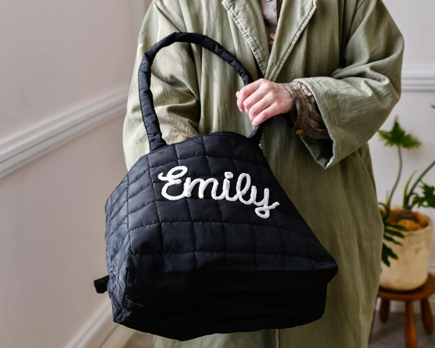 NEW ARRIVAL! 刺繍入りキルトナイロントートバッグ