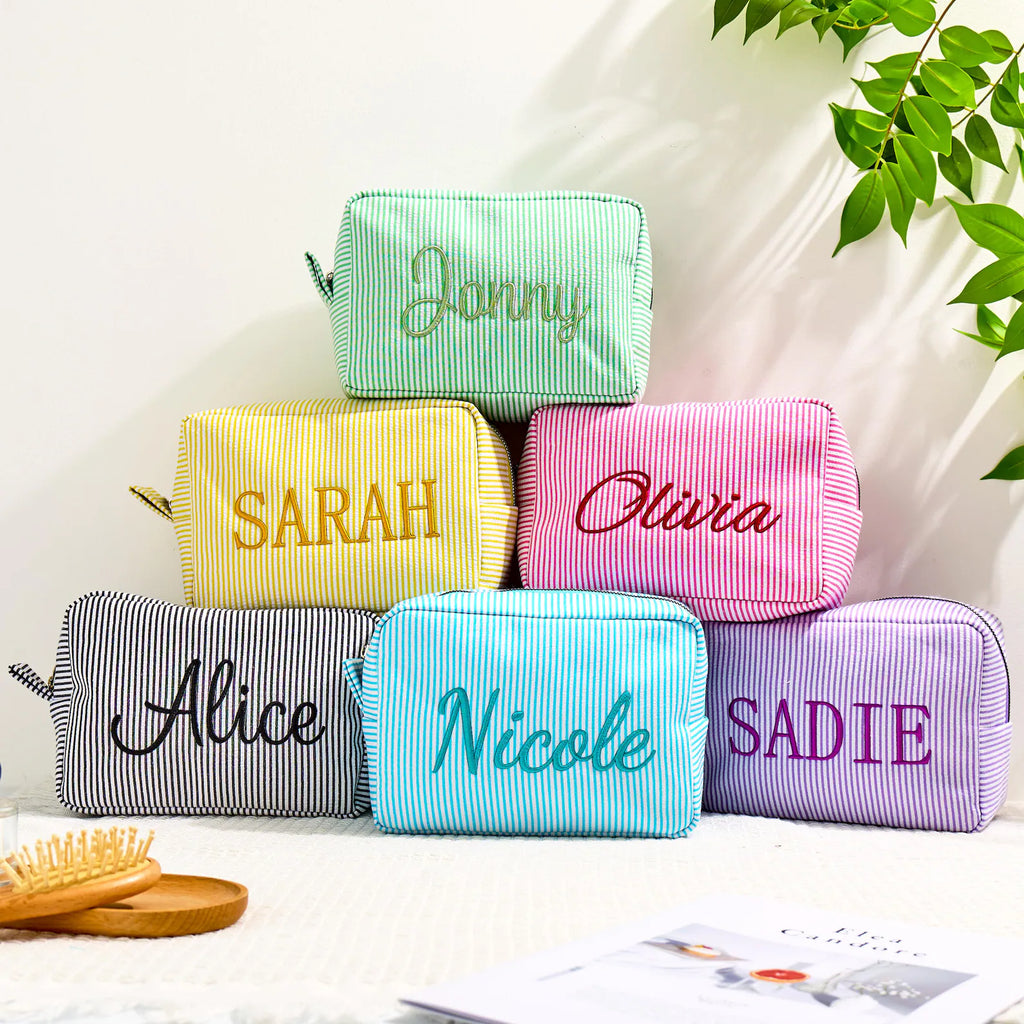 NEW ARRIVAL! 【名前刺繍】化粧ポーチ　収納　オーダー　カスタマイズ　プレゼント　旅行　バッグ