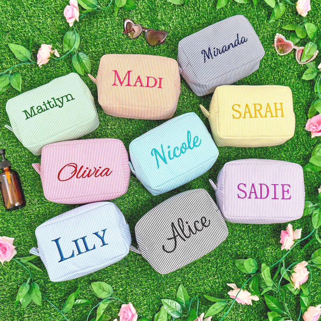 NEW ARRIVAL! 【名前刺繍】化粧ポーチ　収納　オーダー　カスタマイズ　プレゼント　旅行　バッグ