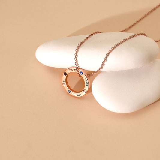 【家族の絆】誕生石でつなぐ名入れネックレス