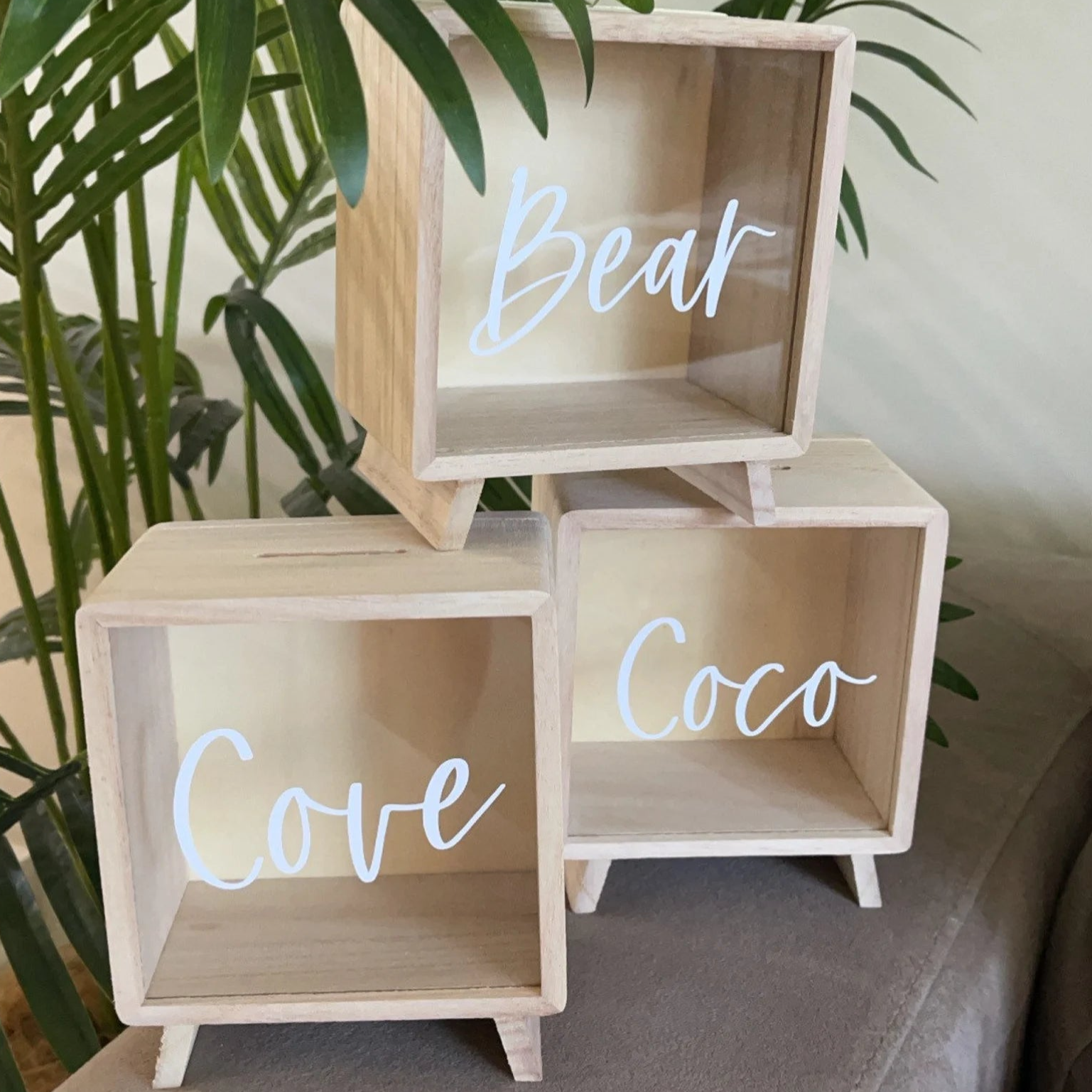 オリジナル貯金箱-自分の名前をカスタマイズする - Fallook