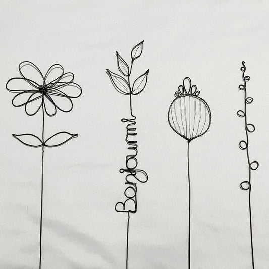 名前入りで枯れない花 | フラワーシリーズ02 | 母の日 | 誕生日 | 記念日 3つの花+名前